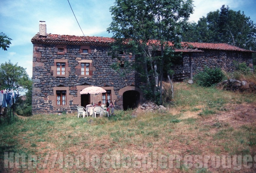 Le clos des pierres rouges Auvergne