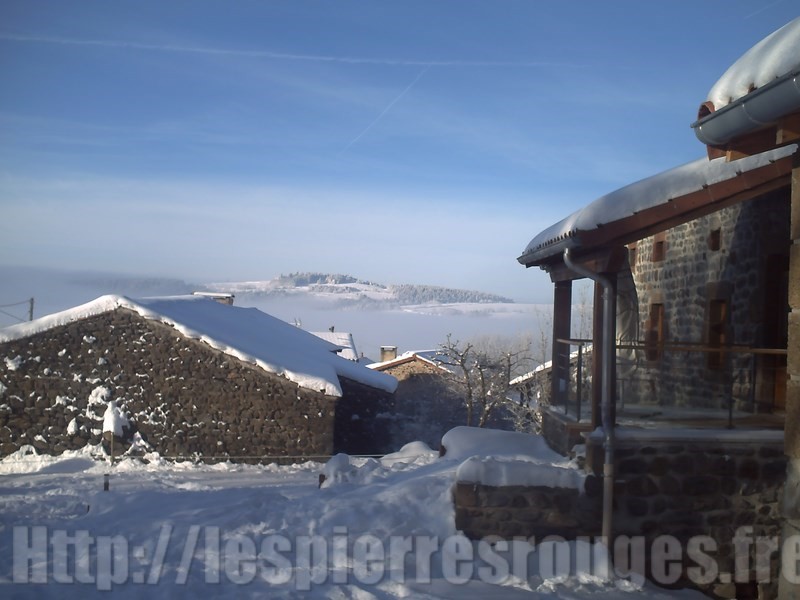  Le clos des pierres rouges  en hiver