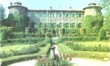 Le clos des pierres rouges, château de Lafayette