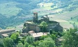 Le clos des pierres rouges, château de St Ilpize